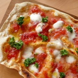 魚焼きグリルでピザを焼く